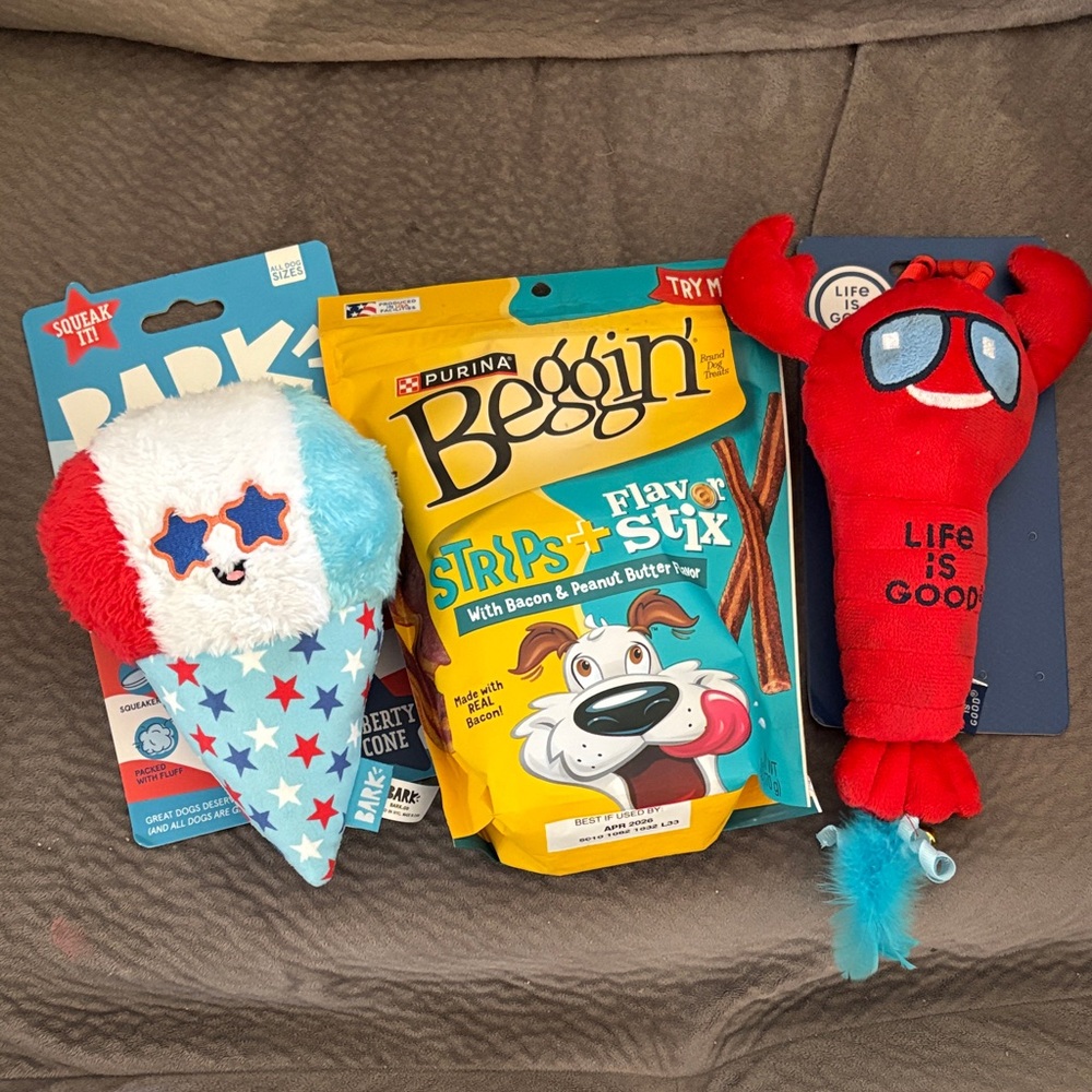 Pet bundle! Includes 1 cat toy, one dog toy and Beggin Strips